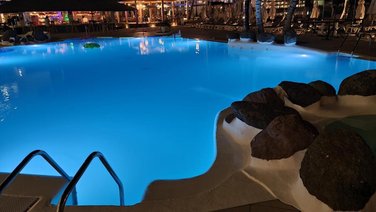 Oceanfront Deluxe-45M,Heated Pools,2Aircondition, 2Tv-65",Dishwasher,600Mb,Lift,Amadores View ! Playa Del Cura  Bagian luar foto