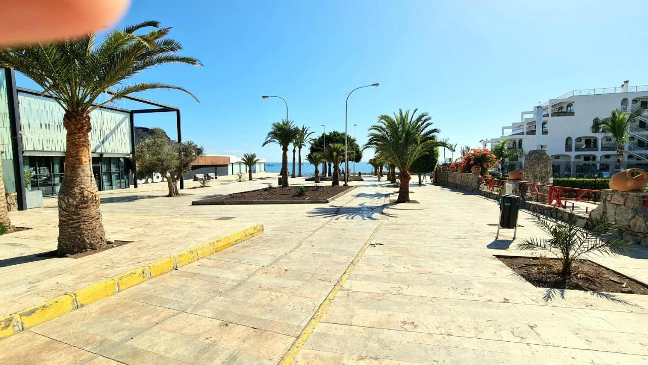 Oceanfront Deluxe-45M,Heated Pools,2Aircondition, 2Tv-65",Dishwasher,600Mb,Lift,Amadores View ! Playa Del Cura  Bagian luar foto